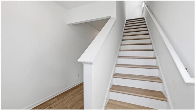 Building Photo - 38 Buck Crk Ln