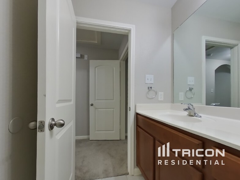 Building Photo - 612 Totem Trail Dr