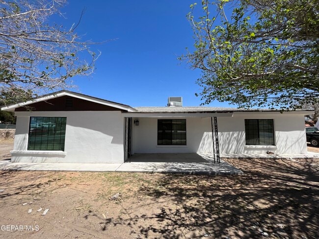 Building Photo - 10221 Socorro Rd