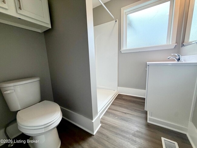 Building Photo - 508 Vincennes St