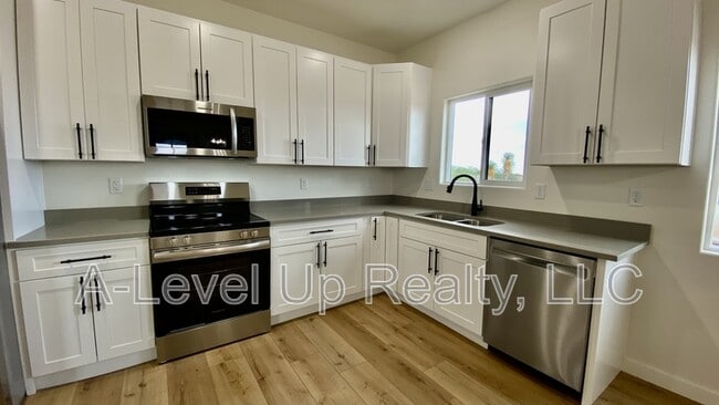 Building Photo - 3713 E Wetstones Rd