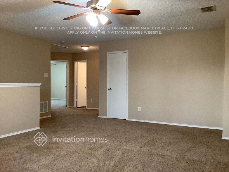 Building Photo - 2912 Barberini Dr