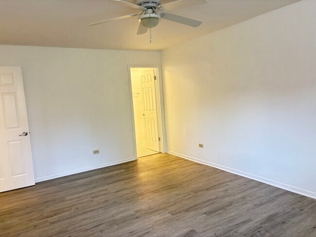 Building Photo - 1104 Castilian Ct