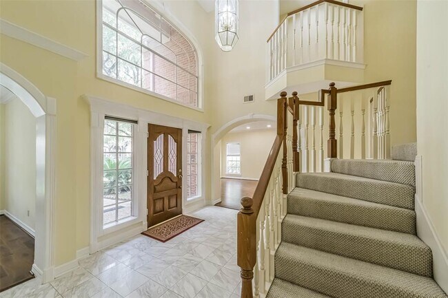 Building Photo - 1706 Galleon Oaks Dr