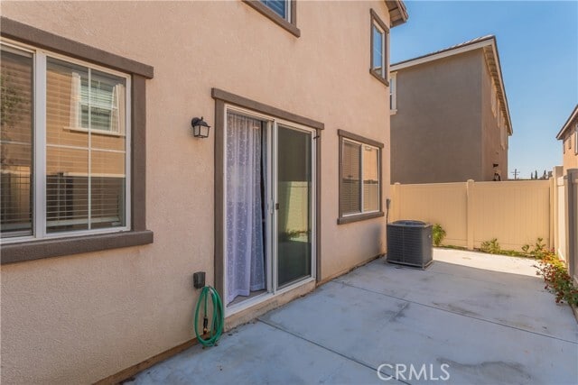 Building Photo - 726 Huron Dr