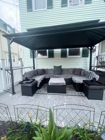 Building Photo - 45 Franklin St