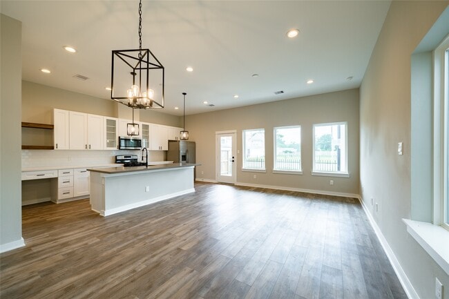 Building Photo - 11325 Stonework Garden Ln