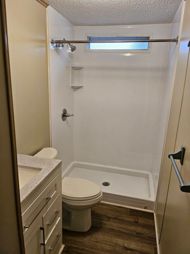 Building Photo - 279 Tricycle Hill Ln