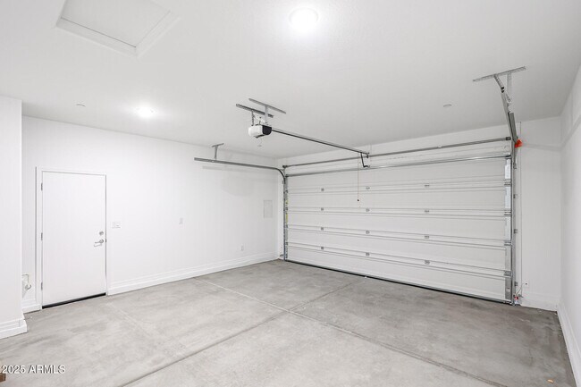 Building Photo - 28527 N 134th Ave