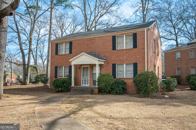 Building Photo - 130 University Dr