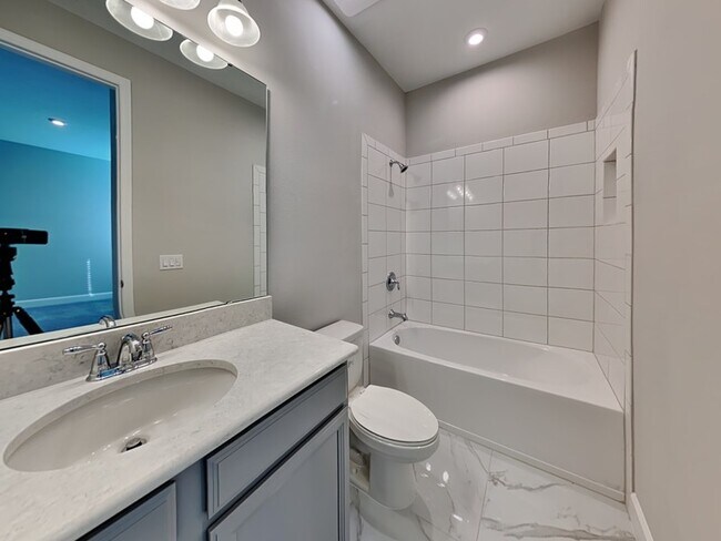 Building Photo - 3111 Agostino Terrace