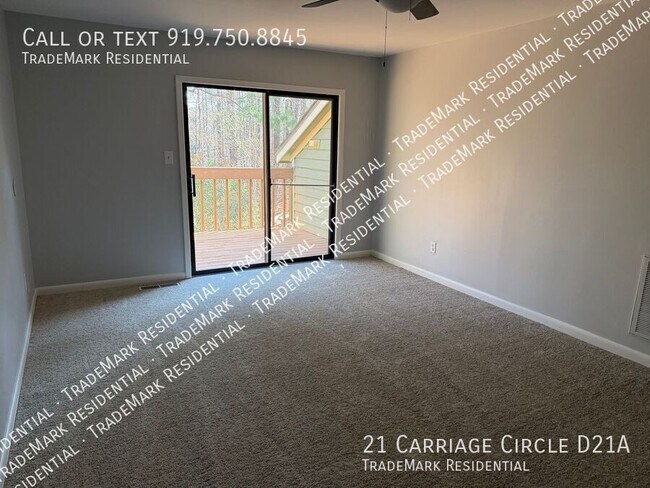 Building Photo - 21 Carriage Cir