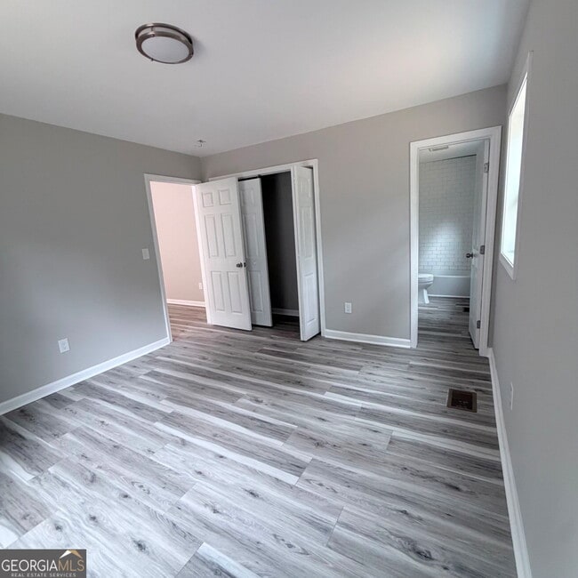 Building Photo - 127 Glen Helton Rd