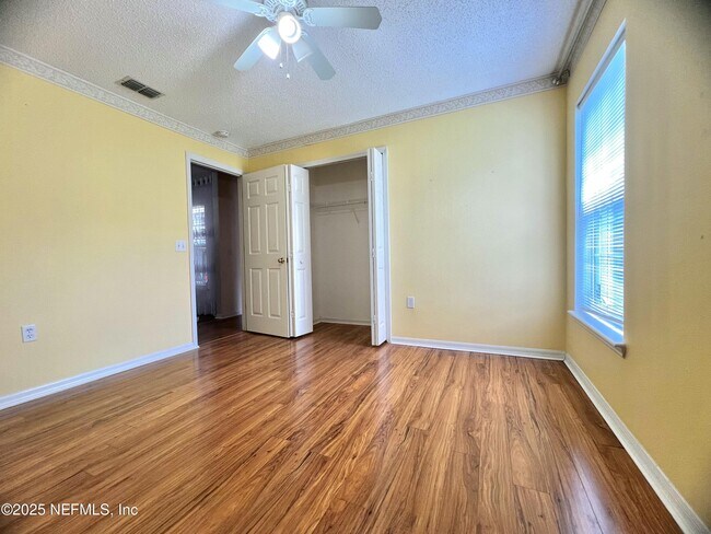 Building Photo - 11395 Aston Hall Dr