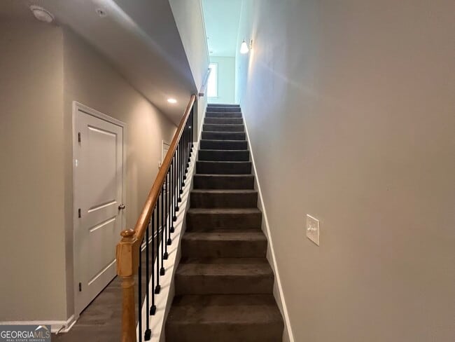 Building Photo - 8329 Triple Crown Dr