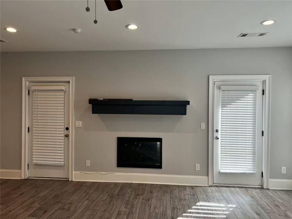 Building Photo - 3816 Chamblee Dunwoody Rd