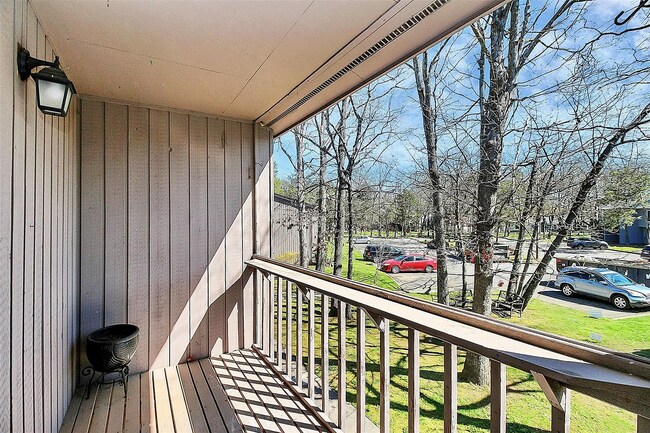 Building Photo - 11212 Carmel Chace Dr