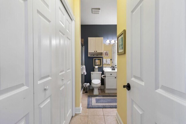 Building Photo - 4869 Magnolia Pointe Ln