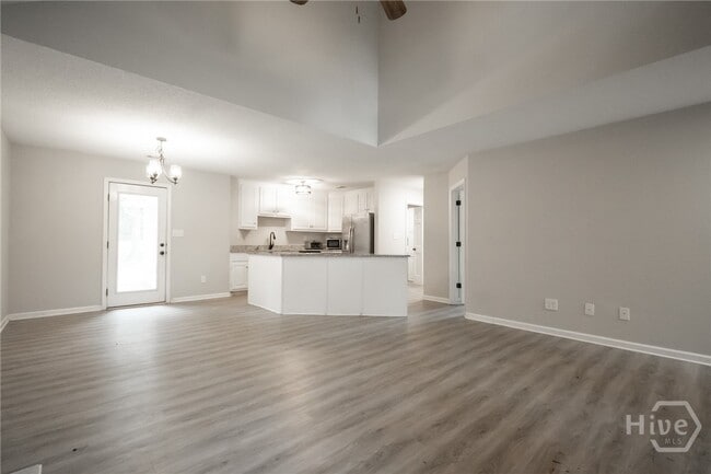 Building Photo - 2400 Rays Church Rd