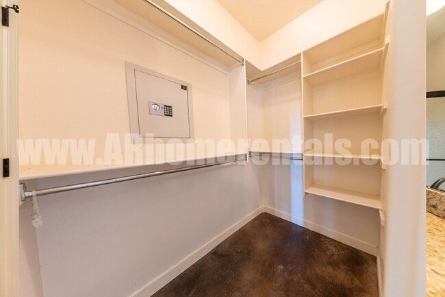 Building Photo - Great Neighborhood!