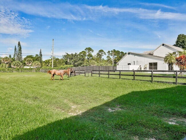 Building Photo - 1350 C Rd