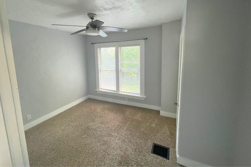 3rd Bedroom - 1449 E Long St