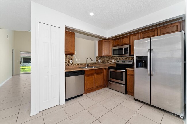 Building Photo - 1220 Garden Isle Ct