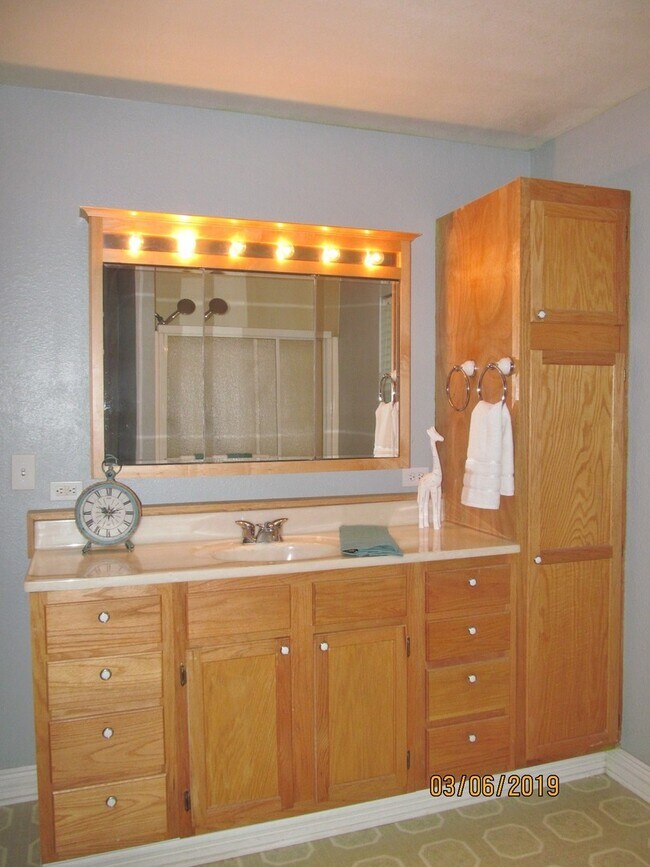 Building Photo - 3 BEDROOM CLOSE TO UMHB