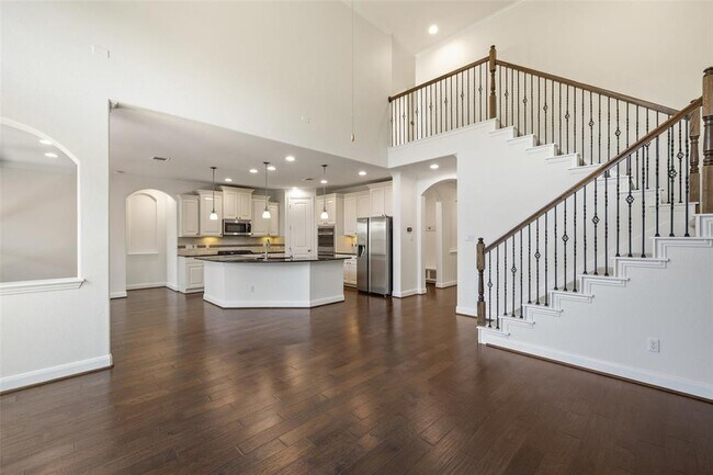 Building Photo - 21909 Esmeralda Dr