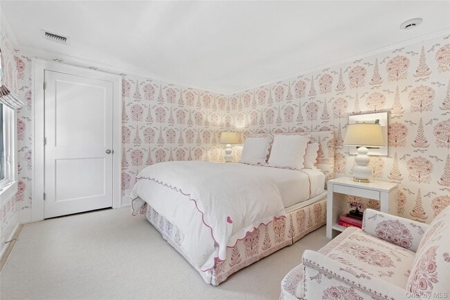 Building Photo - 60 Old Town Crossing