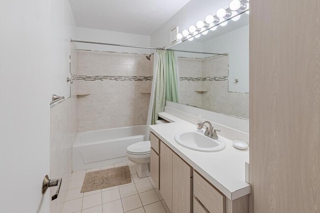 Building Photo - 3261 SW Sunset Trace Cir