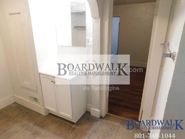Building Photo - 2992 S 8850 W