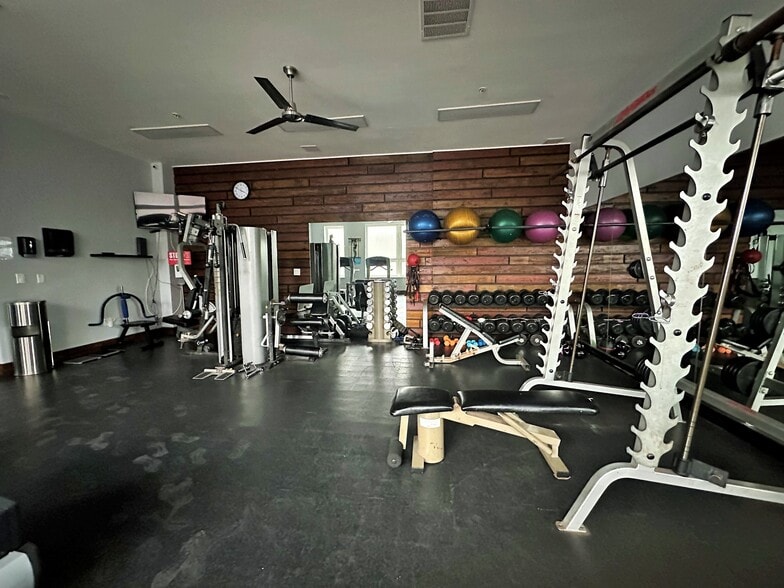 Building Photo - 75 Liberty Ave