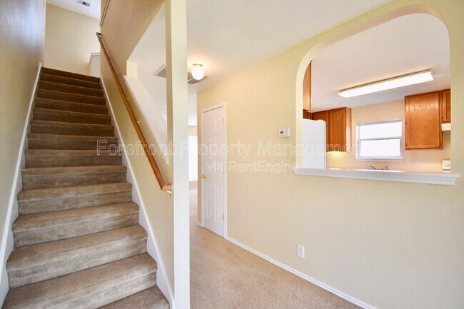 Building Photo - 10527 Cub Haven