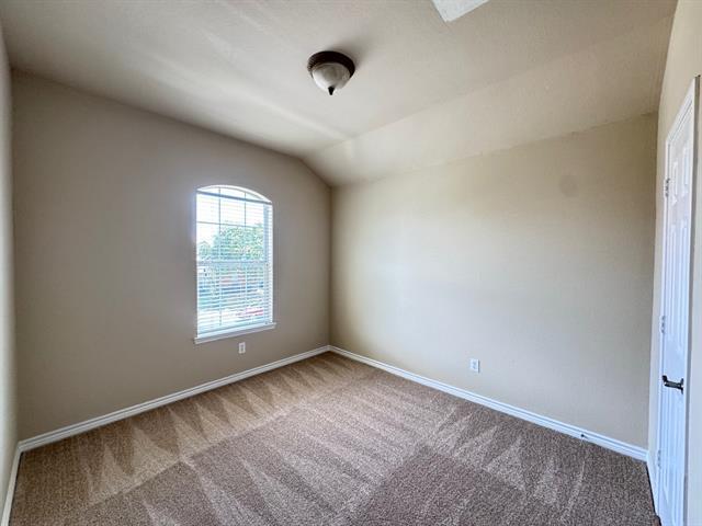 Building Photo - 229 Northwood Dr