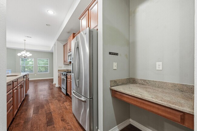 Building Photo - 1705 19th St