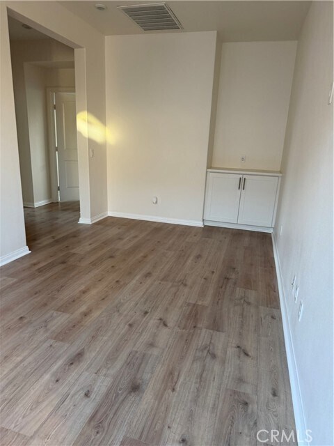 Building Photo - 1446 Laurelwood Dr