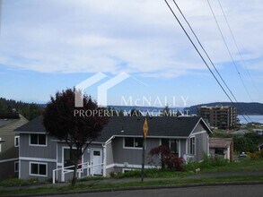 Building Photo - 5401 N Court St