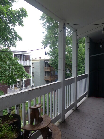 Building Photo - 45 Iffley Rd