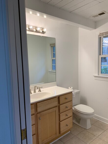 Building Photo - 125 Wild Primrose Ln