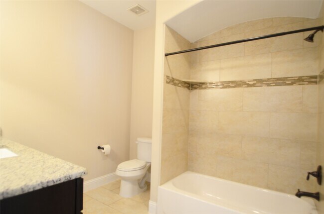 Building Photo - 8610 Ashland Way