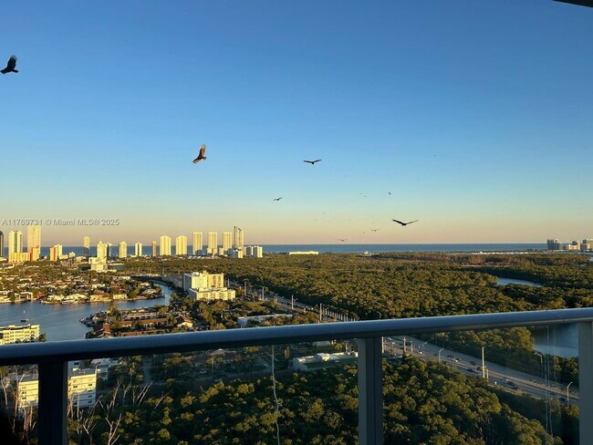 Building Photo - 16385 Biscayne Blvd