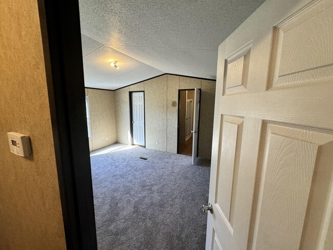 Building Photo - 10523 Shadow Wood Cir