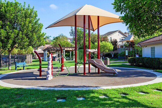 Building Photo - Gorgeous Large Furnished Home in the Gated Community of San Joaquin Hills!