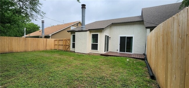 Building Photo - 1112 Airline Dr