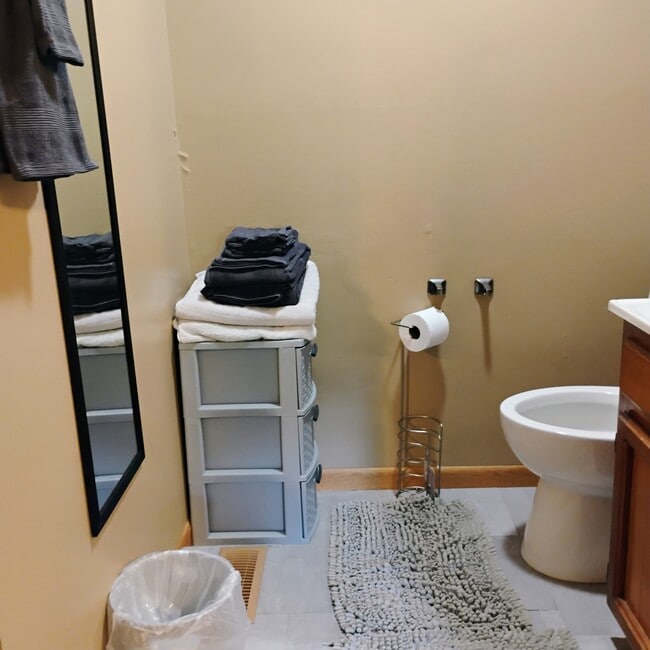 Building Photo - 116 Hidden Valley Dr