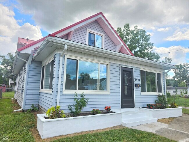 Building Photo - 2530 Lincoln St