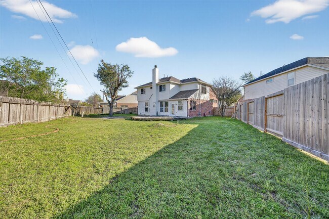Building Photo - 5603 Lowellberg Ln