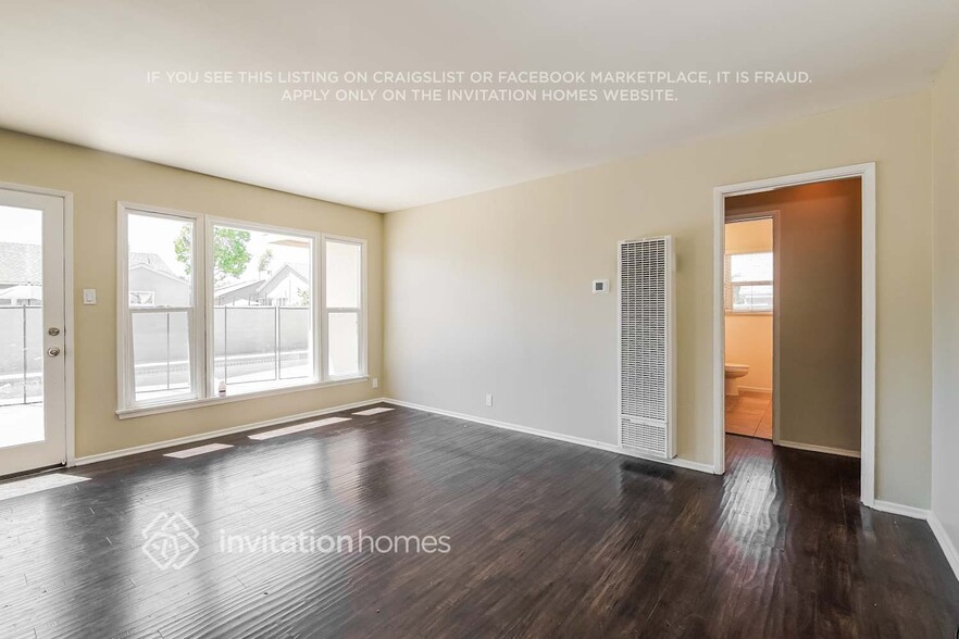 Building Photo - 15007 Florwood Ave