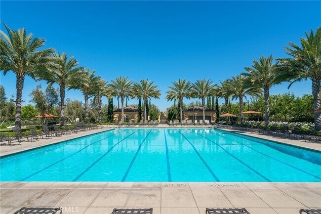 Building Photo - 64 Emerald Clover